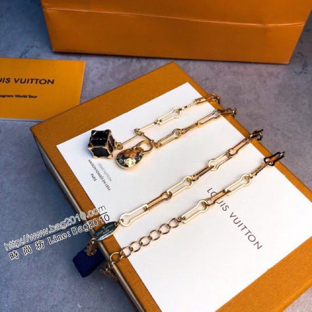 Louis Vuitton新款飾品 路易威登經典黑色琺瑯硬箱手袋吊墜項鏈 LV粗鏈條吊墜項鏈毛衣鏈  zglv2210